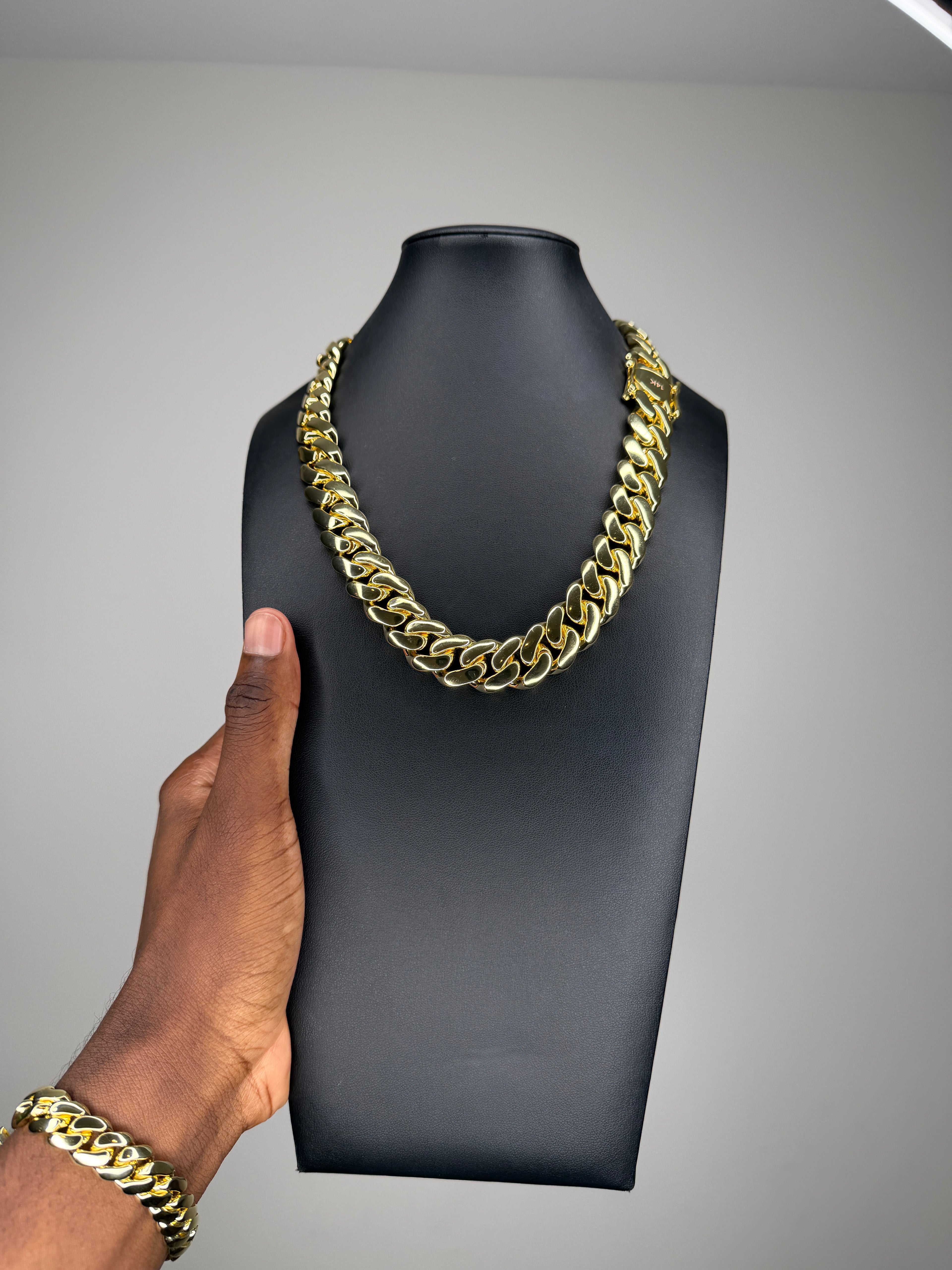 18-22mm Gold Cuban Link Chain and Bracelet Set